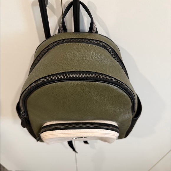 Coach backpack - Picture 2 of 3